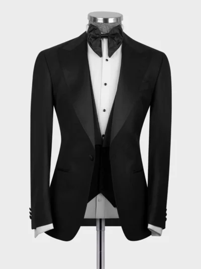Black Collar Classic Black Tuxedo