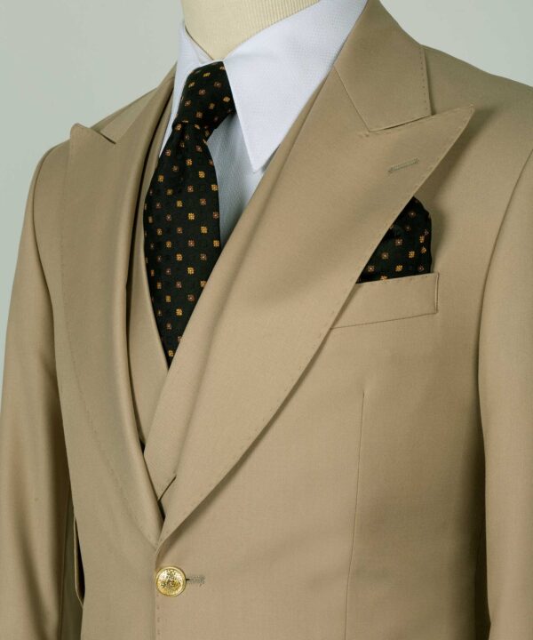 Big Size Suit with Classic Vest - Image 4