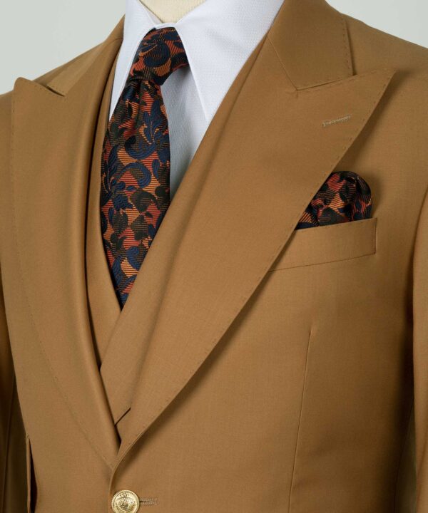 Big Size Suit with Classic Vest - Image 4