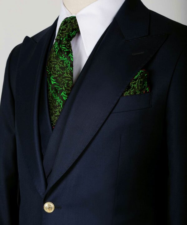 Big Size Suit with Classic Vest - Image 4