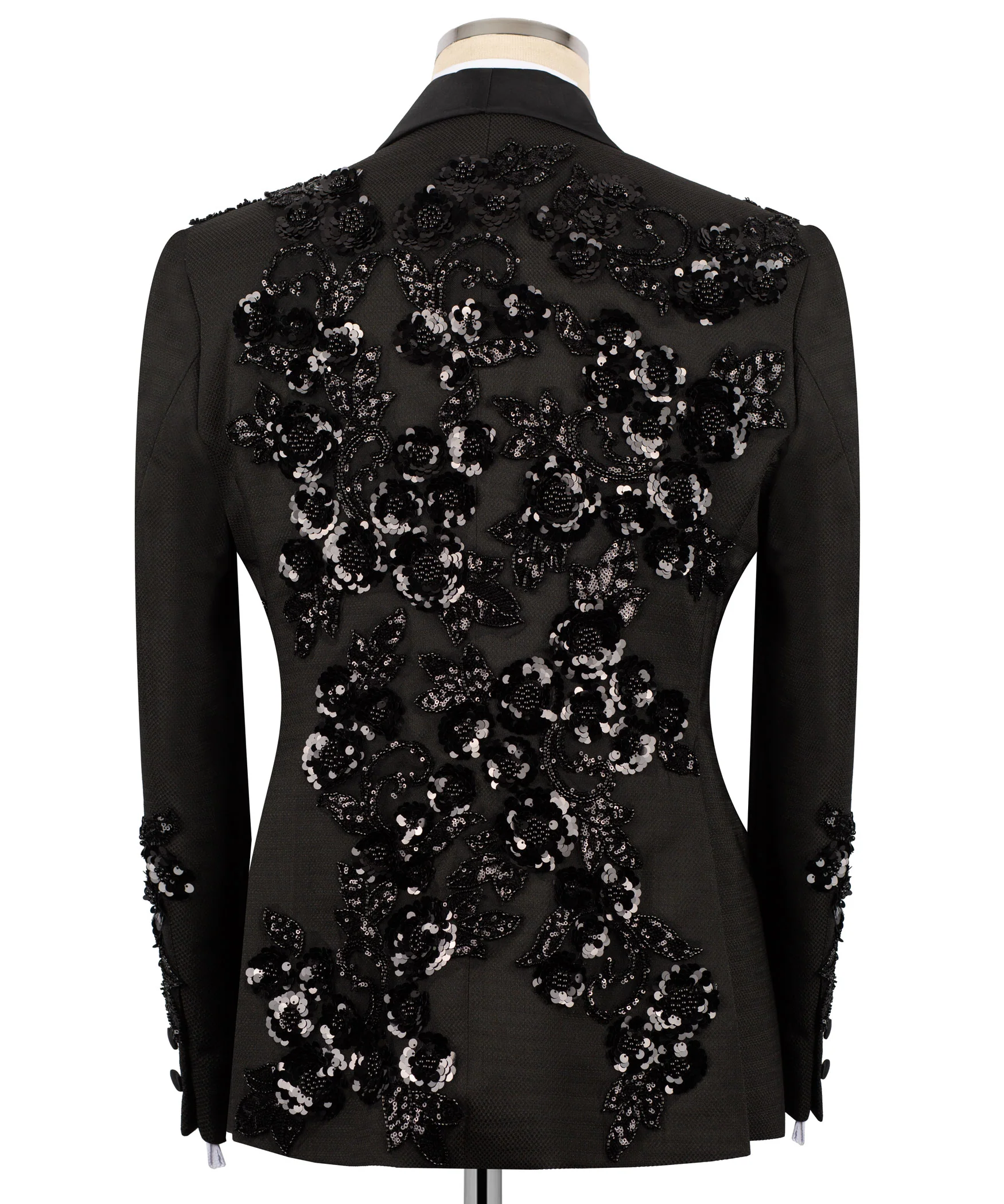 Sequined floral embroidered tuxedo - Image 3
